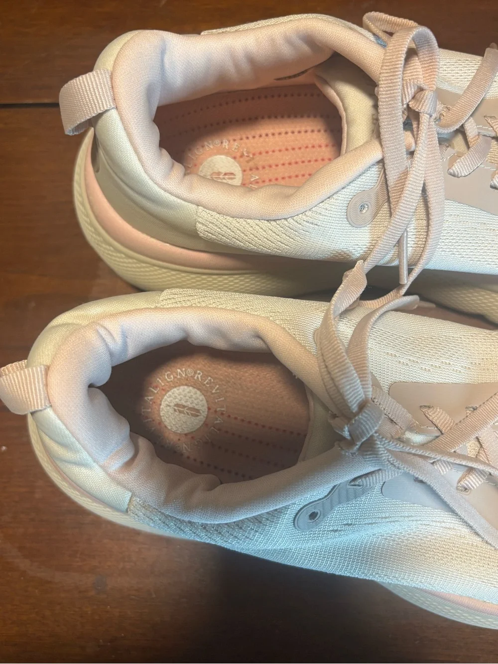 Revitalign Women’s Gaia Orthotic Walking Sneakers Sand Shell/Beige/Pink Size 9